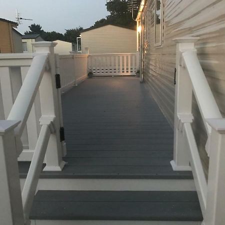 ホテル Westerley Cove リミントン エクステリア 写真