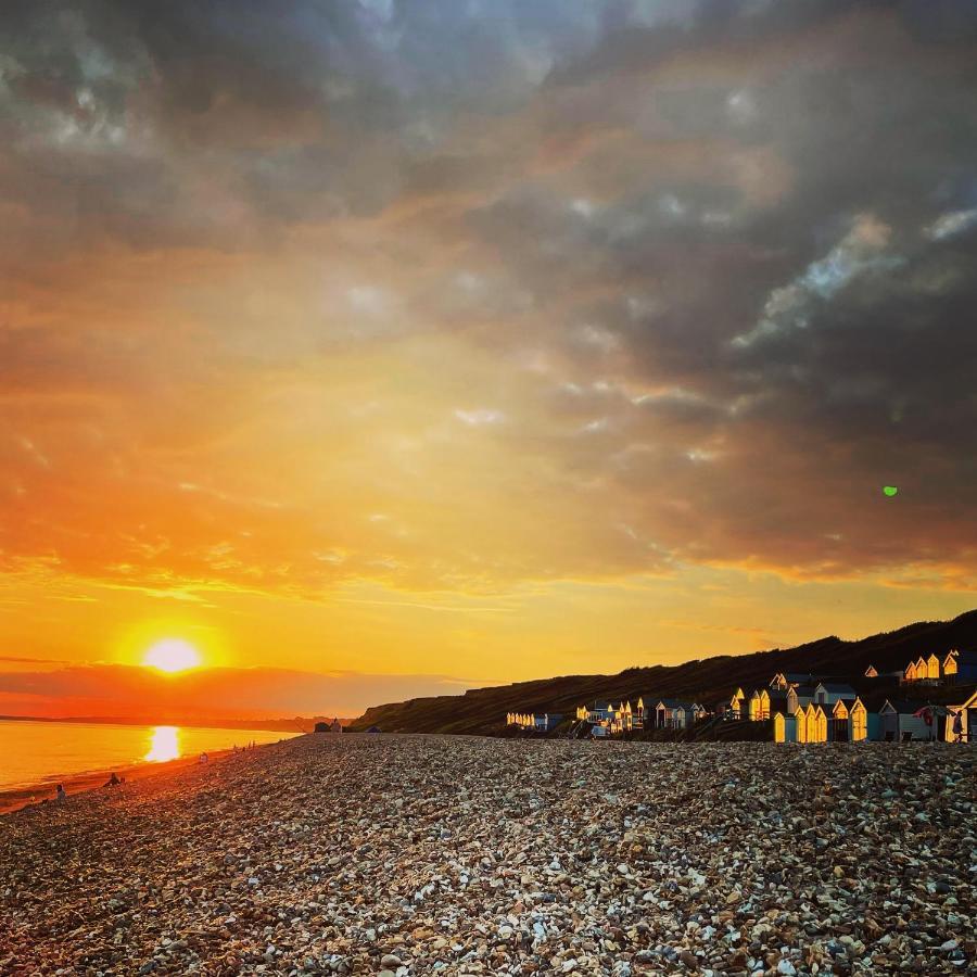ホテル Westerley Cove リミントン エクステリア 写真